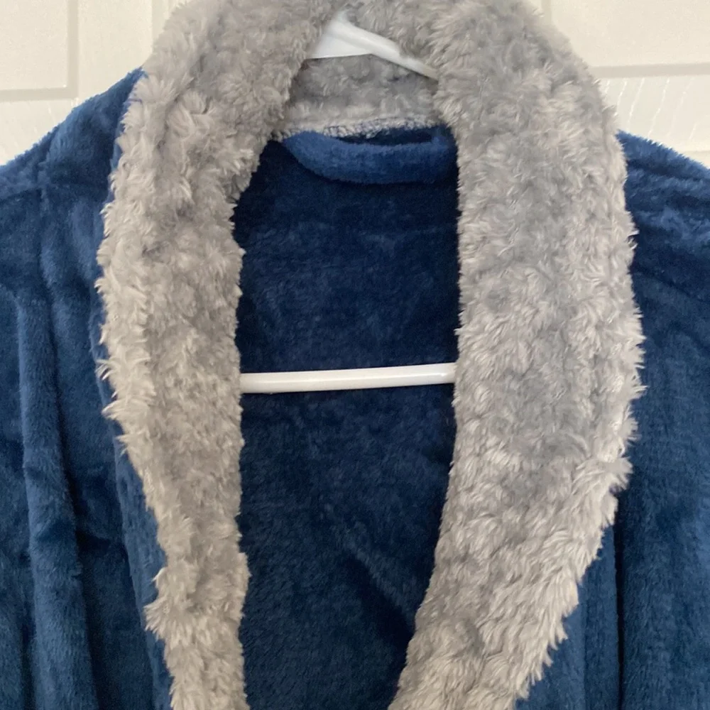 Serenity Robe - Picture 2 of 7
